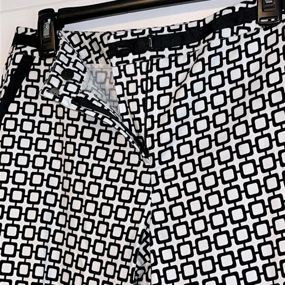 Talbots Black and White Geometric Patterned Crop Pants - Picture 4 of 9